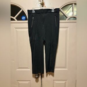 Black Workout Leggings with Front Zipper Pockets